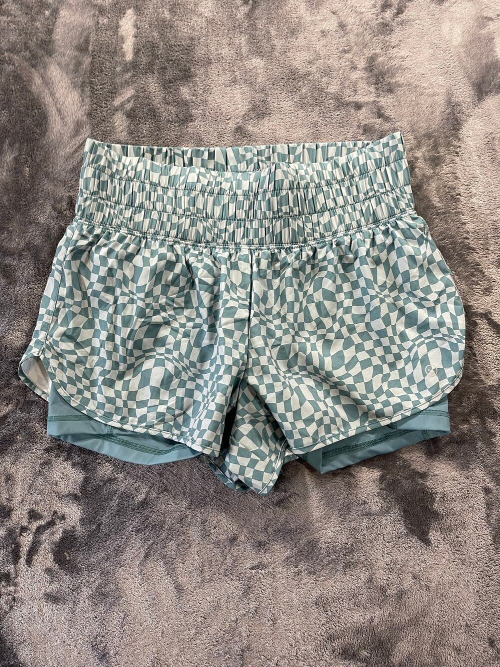 Gilly Hicks Green Warped Checkerboard Lined Active Running Shorts Size Medium